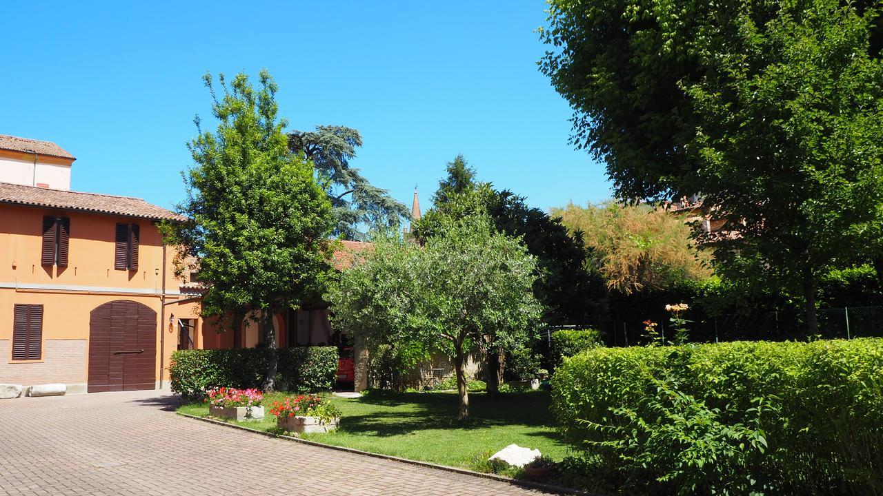 R&B Giardino 34 Bed & Breakfast ฟอร์ลี ภายนอก รูปภาพ